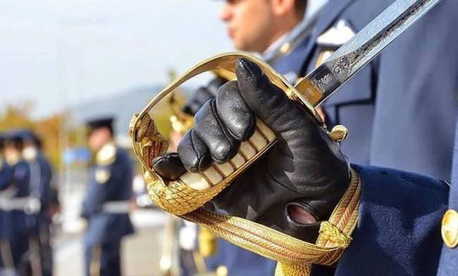 Ειδικά μισθολόγια: Αναδρομικά έως 47 μηνών για τους συνταξιούχους